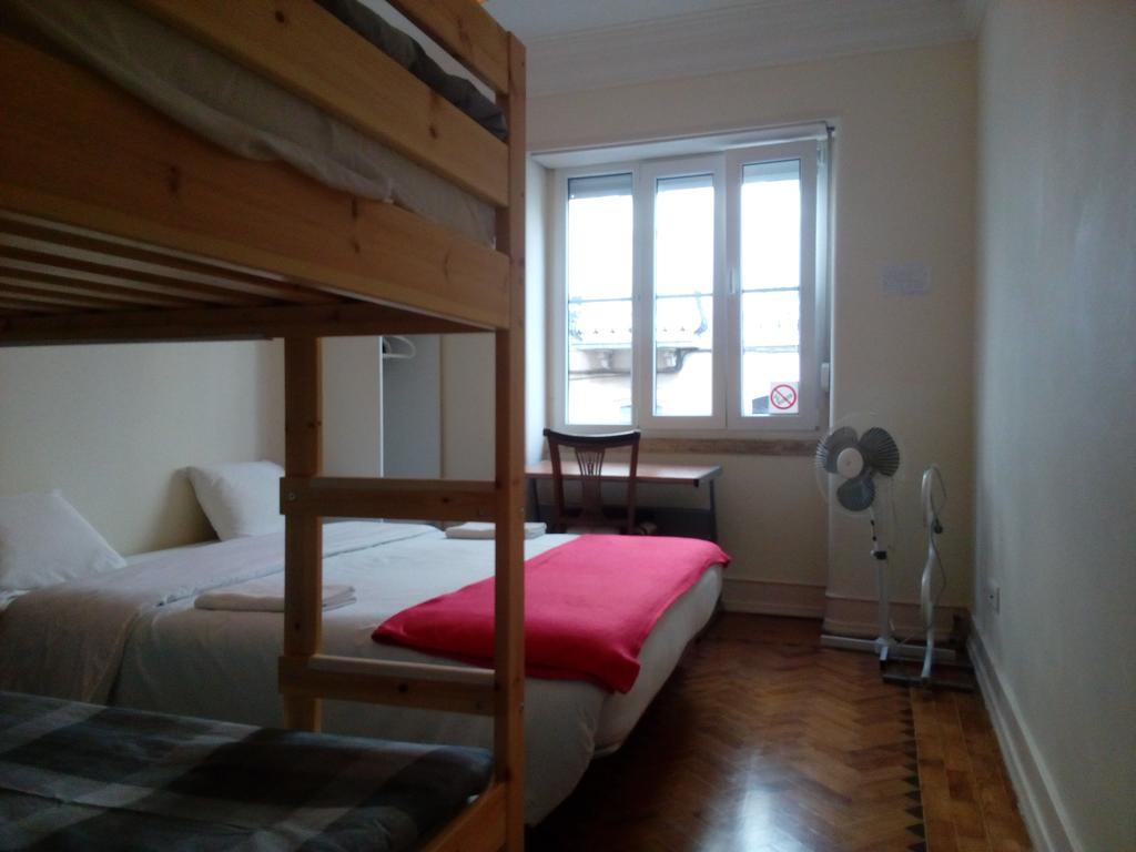 Voyage Guest House Lisboa Extérieur photo